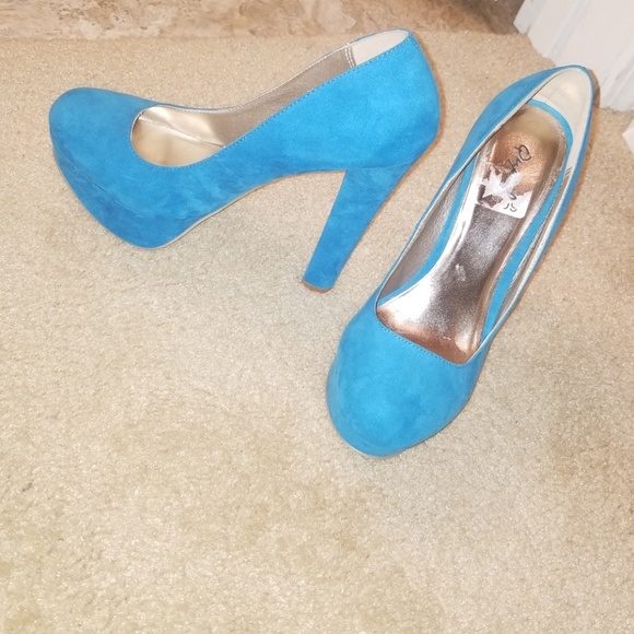 💙PumpS💙 - Picture 2 of 3